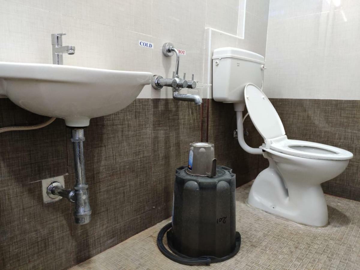 Hotel Sugam Karaikudi Luaran gambar