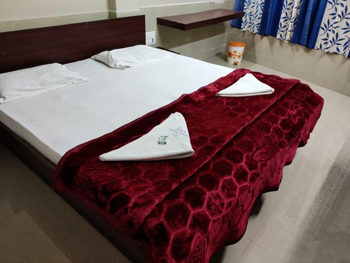 Hotel Sugam Karaikudi Luaran gambar